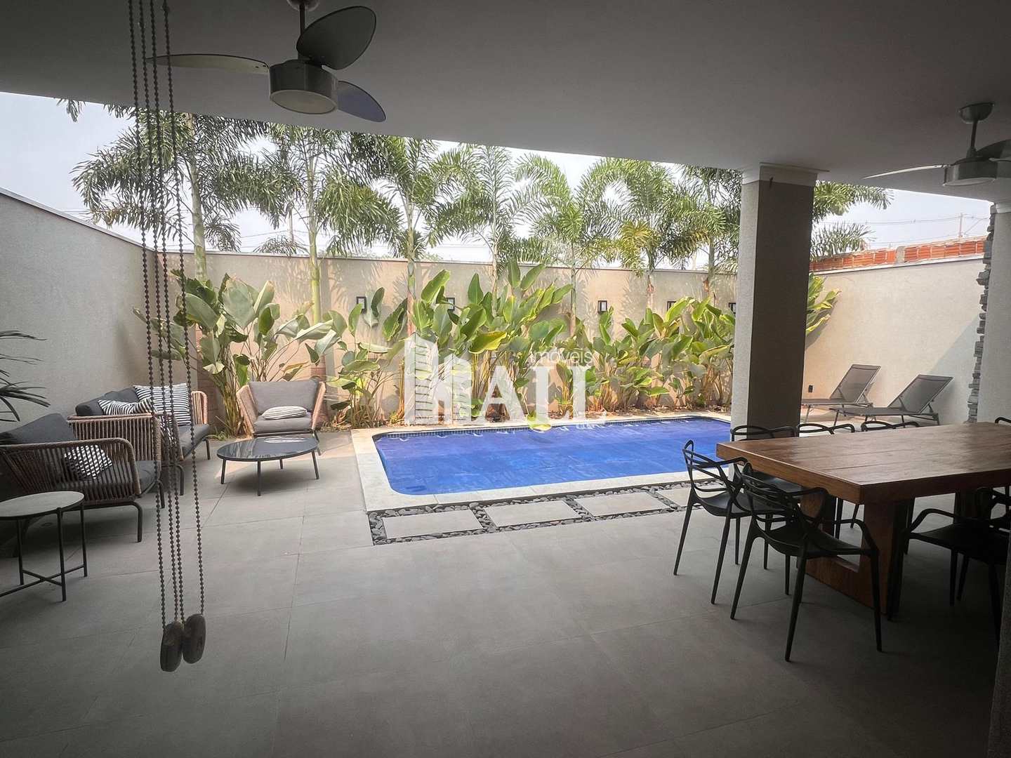 Casa de Condomínio à venda com 2 quartos, 180m² - Foto 1