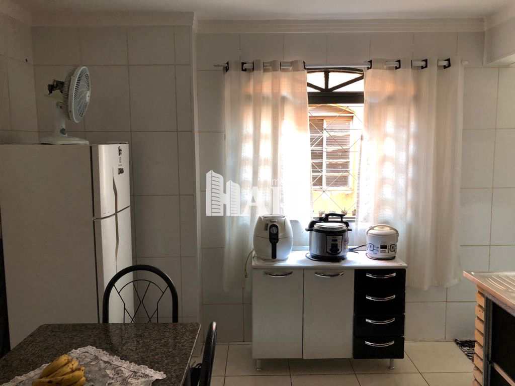 Apartamento à venda com 2 quartos, 68m² - Foto 3