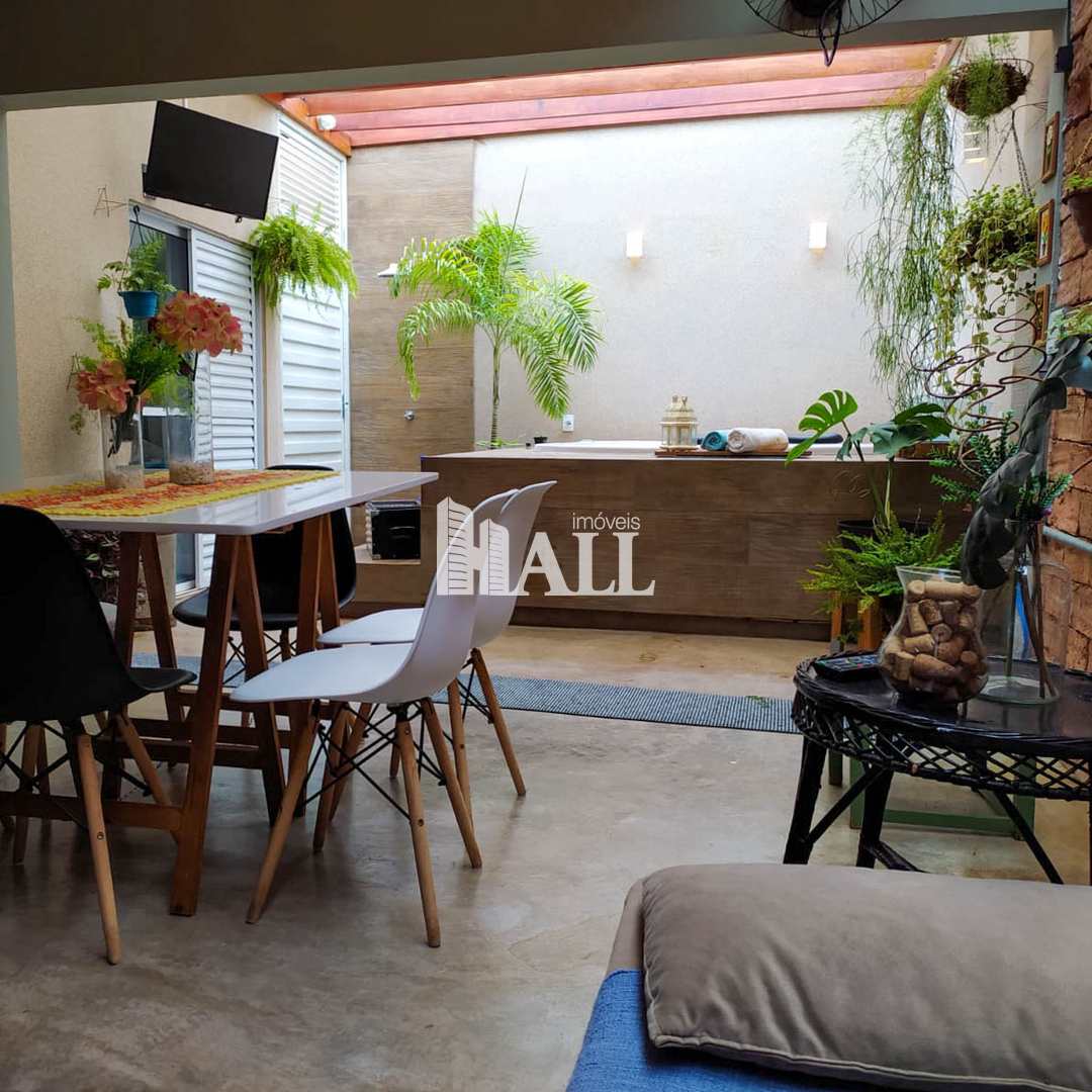 Casa à venda com 3 quartos, 200m² - Foto 18