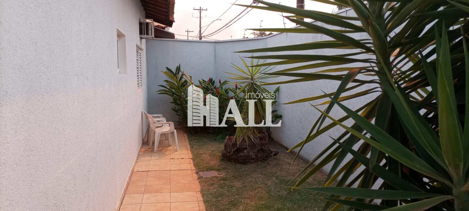 Casa à venda com 3 quartos, 245m² - Foto 11