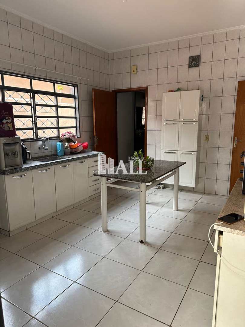 Casa à venda com 4 quartos, 156m² - Foto 9