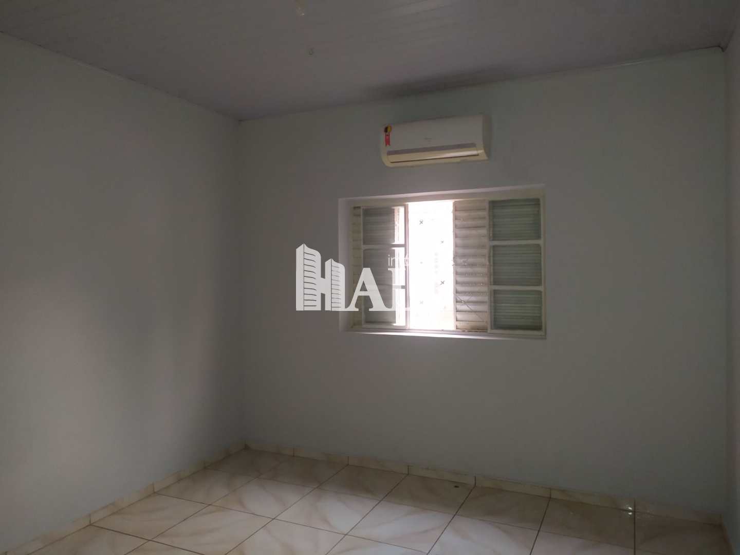 Casa à venda com 2 quartos, 297m² - Foto 4