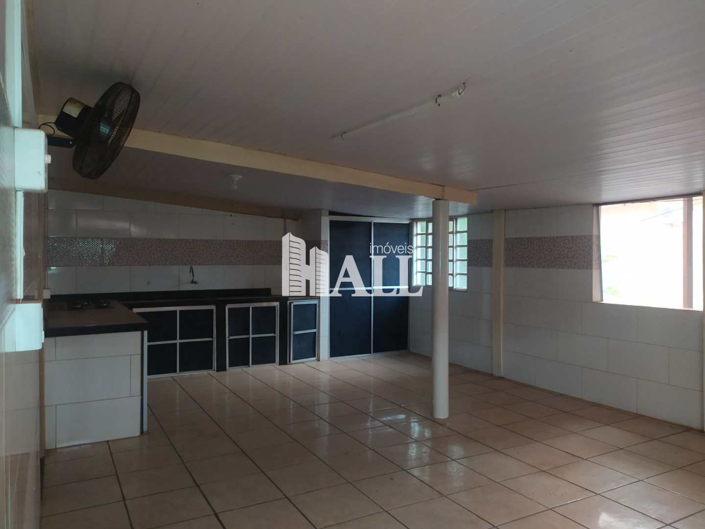 Casa à venda com 2 quartos, 297m² - Foto 1