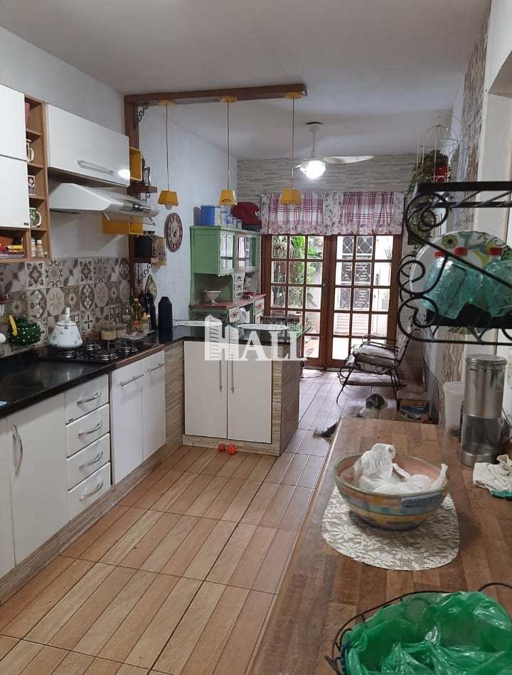 Sobrado à venda com 3 quartos, 160m² - Foto 1