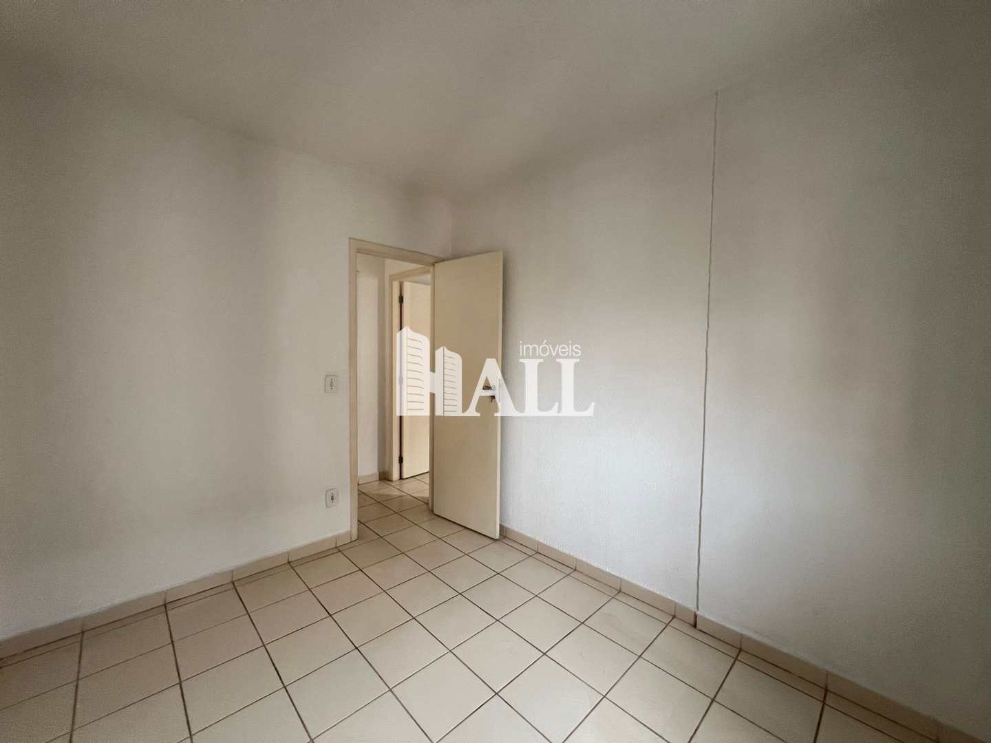 Apartamento à venda com 2 quartos, 48m² - Foto 2