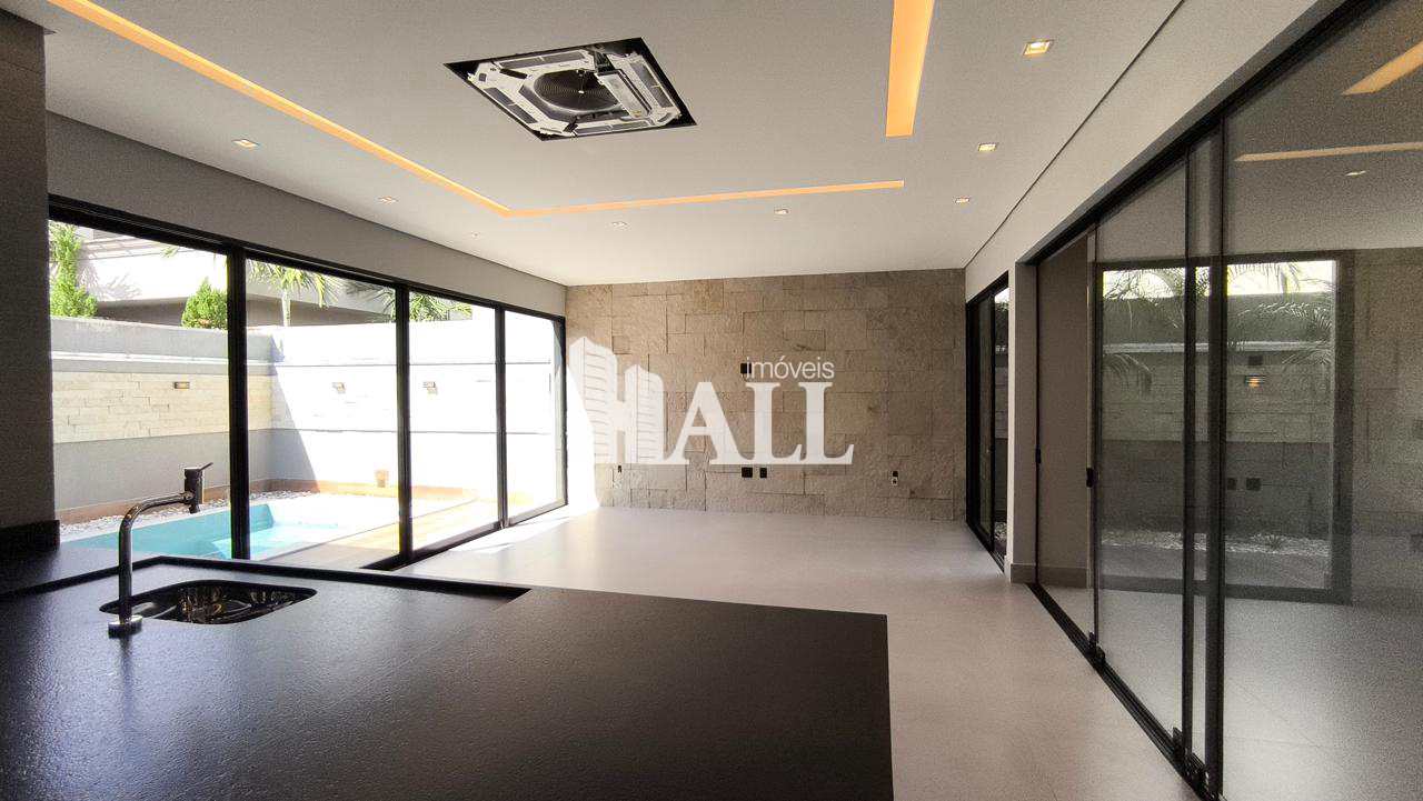 Casa de Condomínio à venda com 4 quartos, 270m² - Foto 3