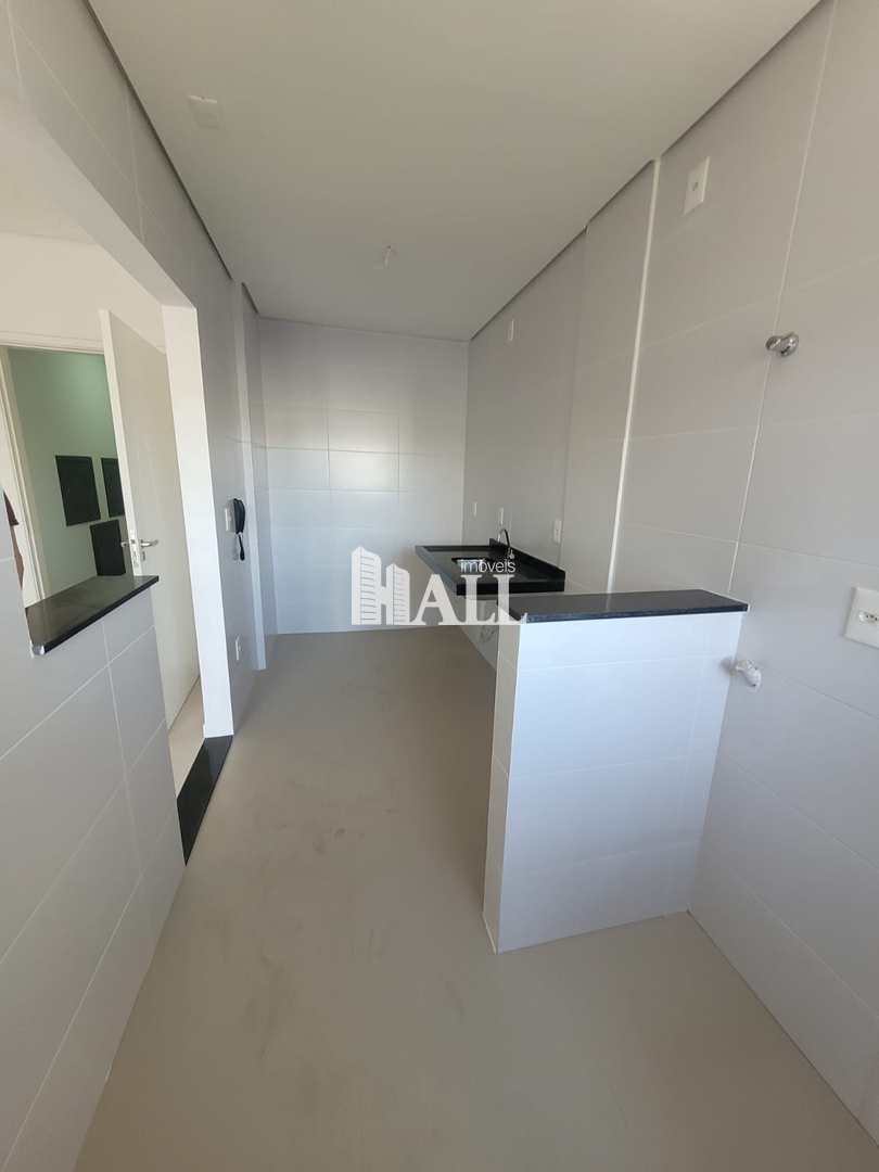 Apartamento à venda com 3 quartos, 79m² - Foto 1