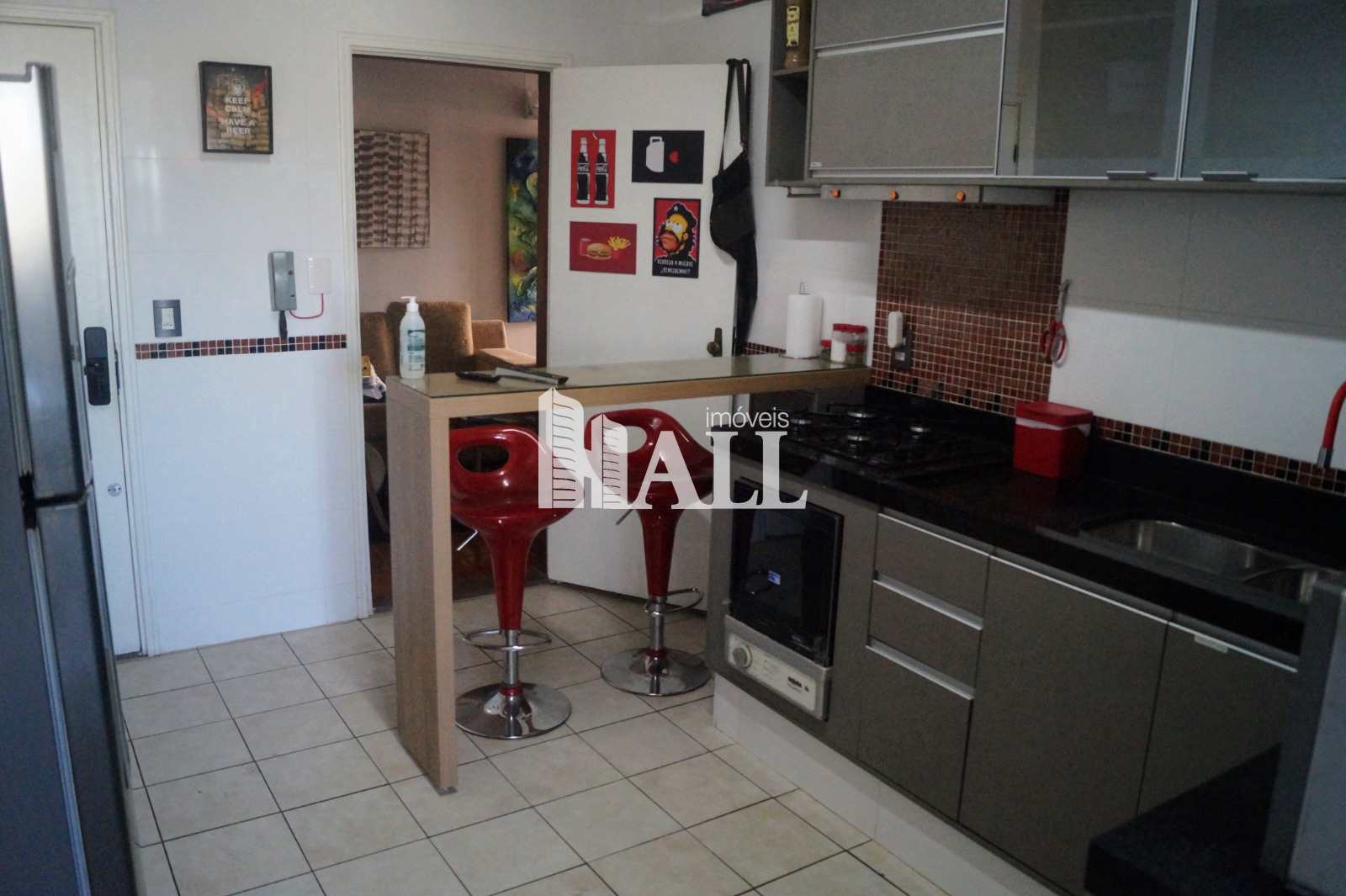 Apartamento à venda com 3 quartos, 100m² - Foto 1