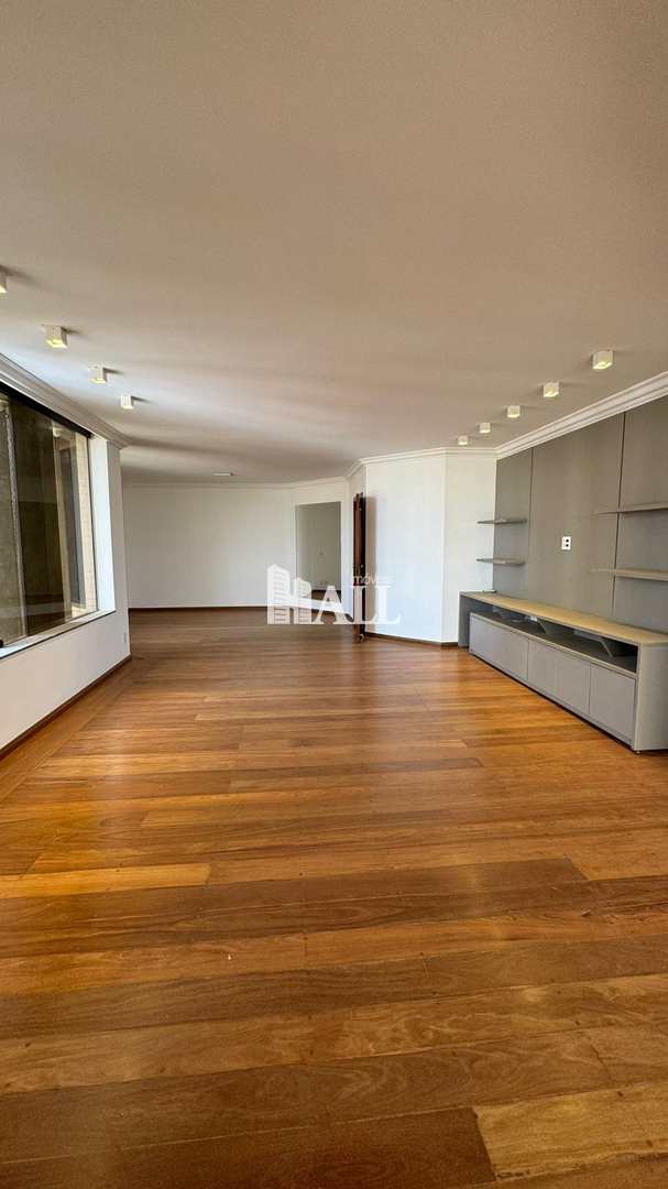 Apartamento à venda com 3 quartos, 230m² - Foto 4