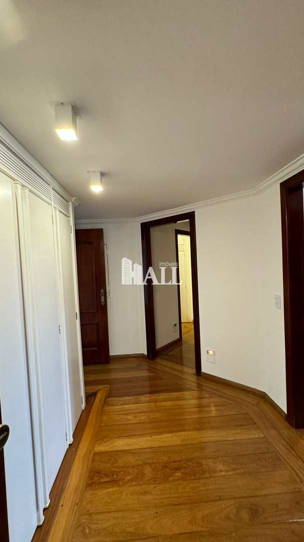 Apartamento à venda com 3 quartos, 230m² - Foto 17