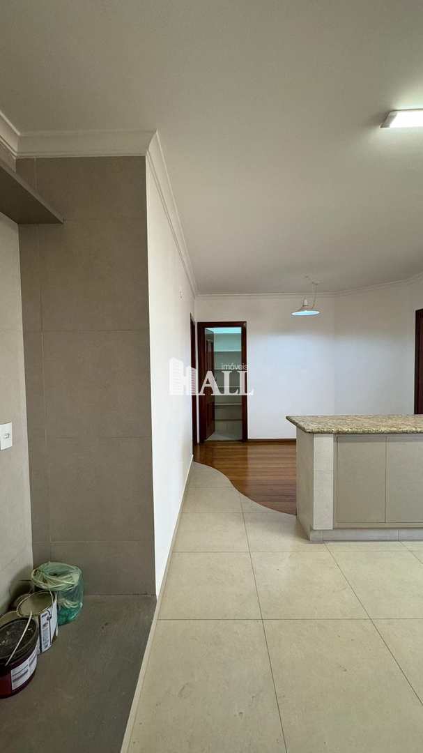 Apartamento à venda com 3 quartos, 230m² - Foto 11