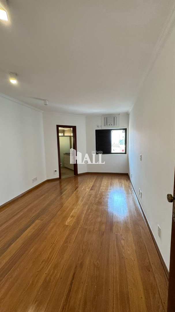 Apartamento à venda com 3 quartos, 230m² - Foto 9