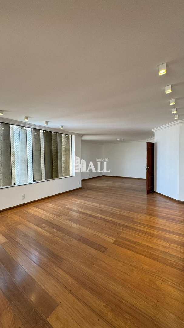 Apartamento à venda com 3 quartos, 230m² - Foto 5