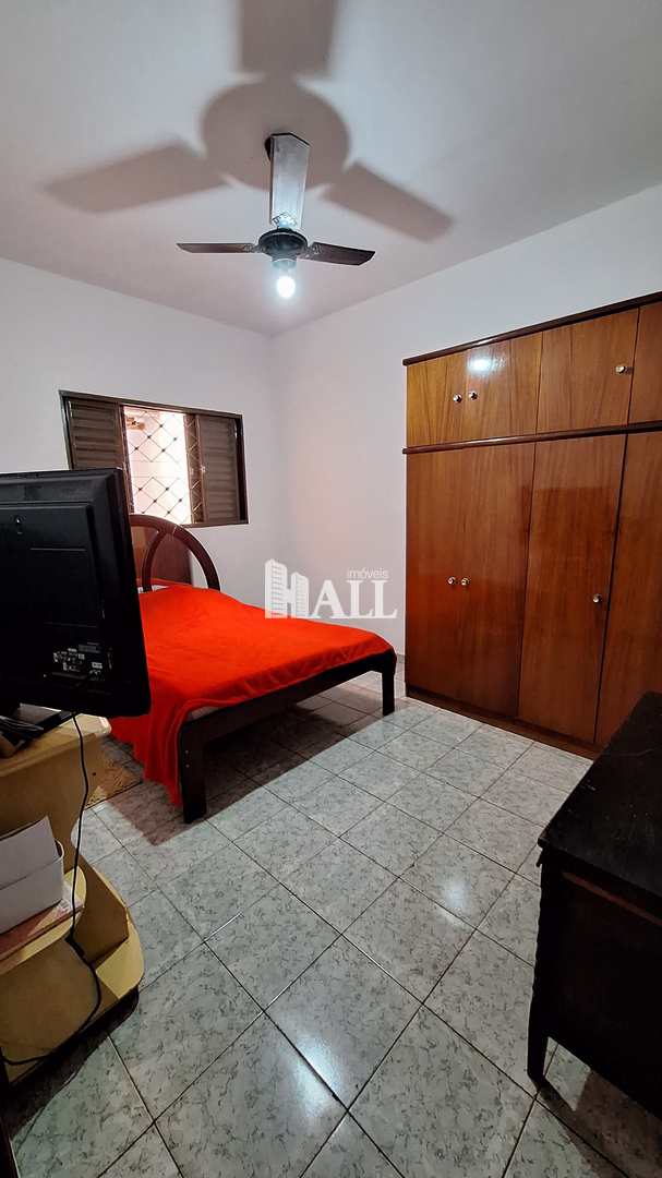 Casa à venda com 2 quartos, 150m² - Foto 9