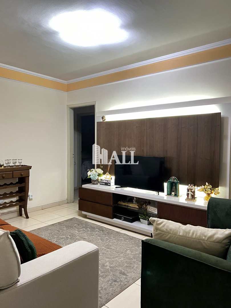 Apartamento à venda com 2 quartos, 67m² - Foto 2