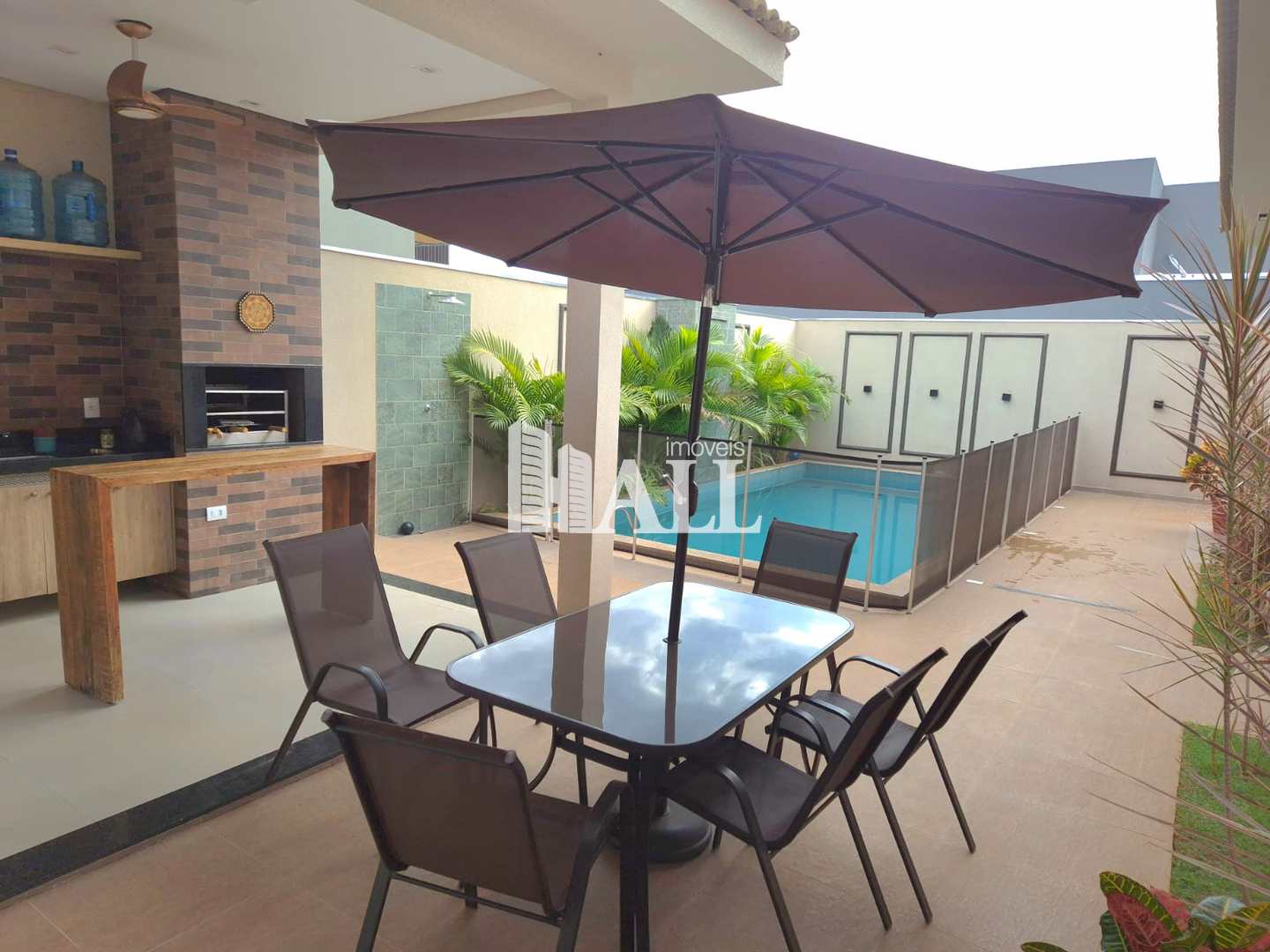 Casa de Condomínio à venda com 3 quartos, 250m² - Foto 4