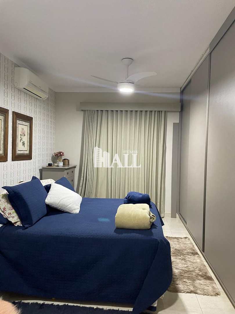 Casa à venda com 3 quartos, 200m² - Foto 14