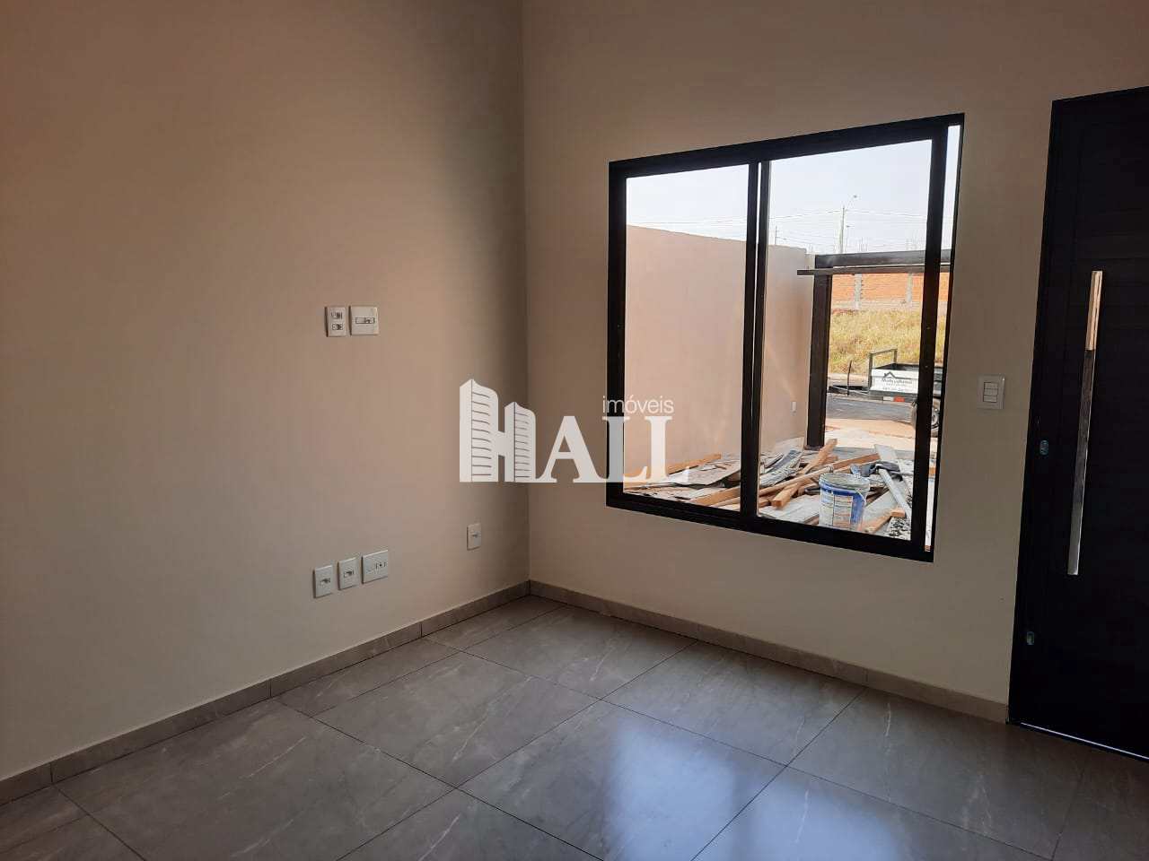 Casa à venda com 2 quartos, 93m² - Foto 2