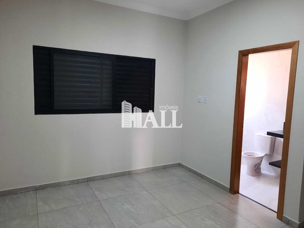 Casa à venda com 2 quartos, 93m² - Foto 9