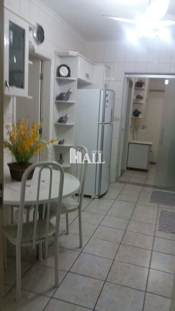 Apartamento à venda com 3 quartos, 110m² - Foto 3