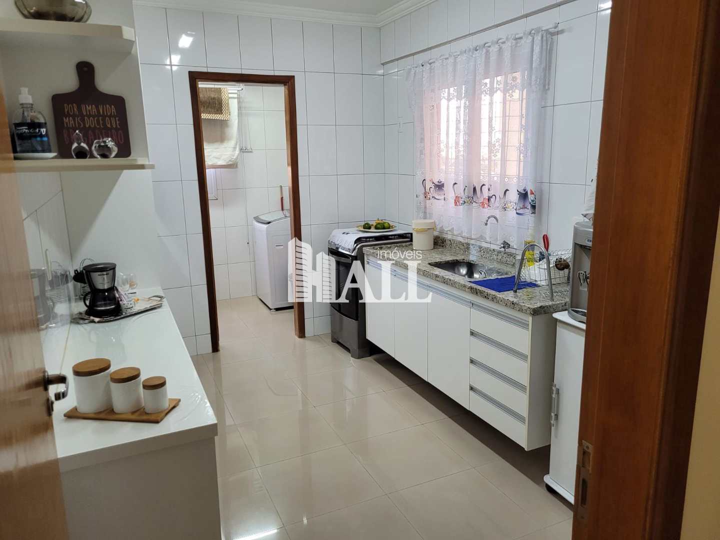 Apartamento à venda com 2 quartos, 72m² - Foto 4