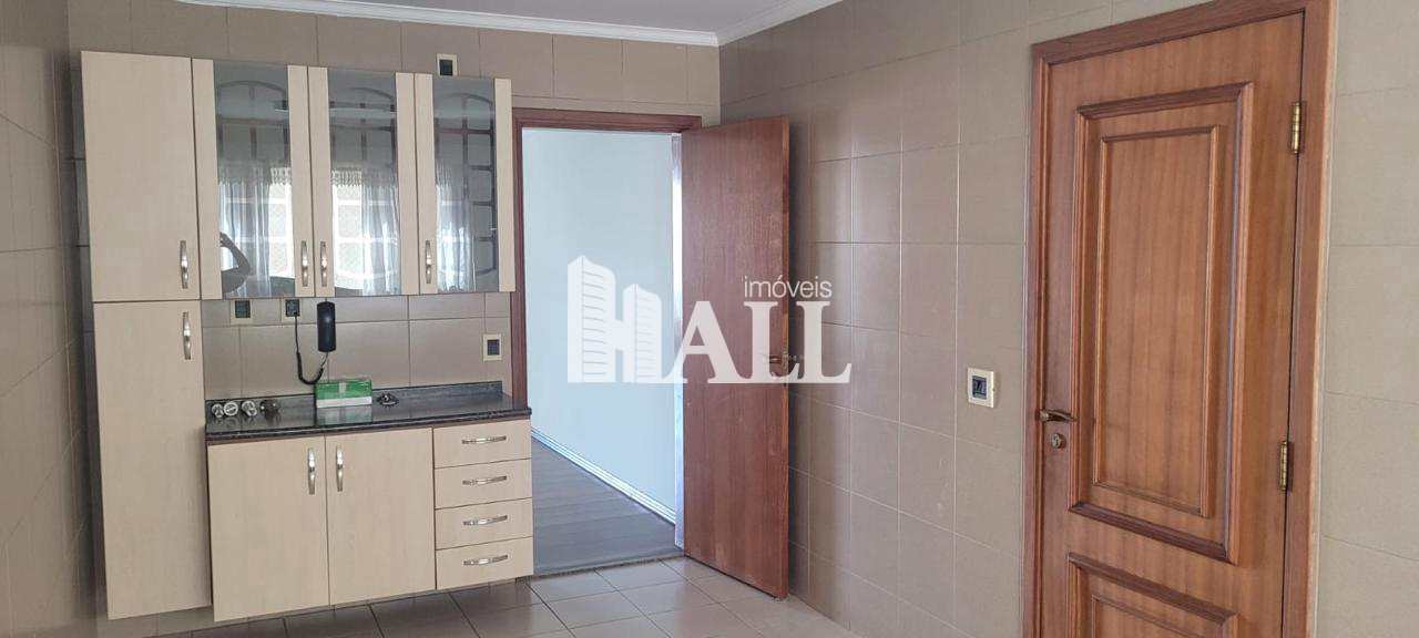 Apartamento à venda com 4 quartos, 140m² - Foto 8