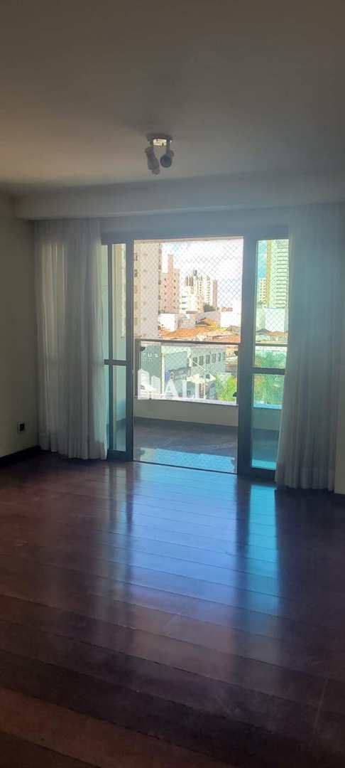 Apartamento à venda com 4 quartos, 140m² - Foto 3