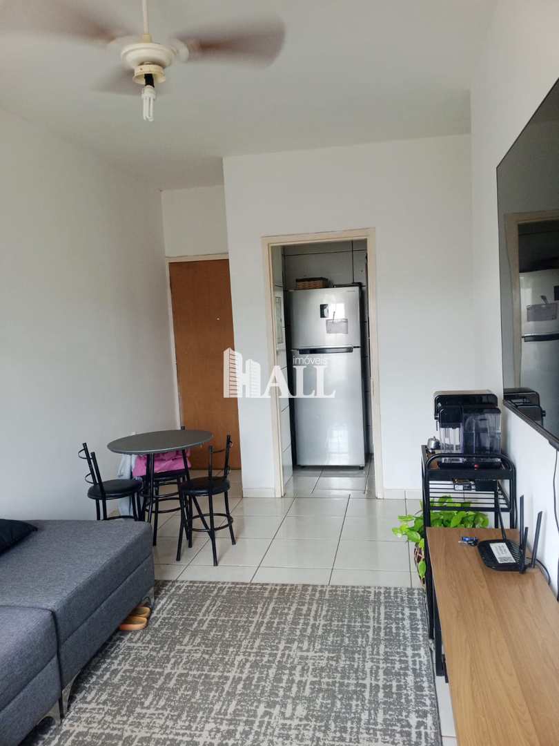 Apartamento à venda com 2 quartos, 61m² - Foto 2