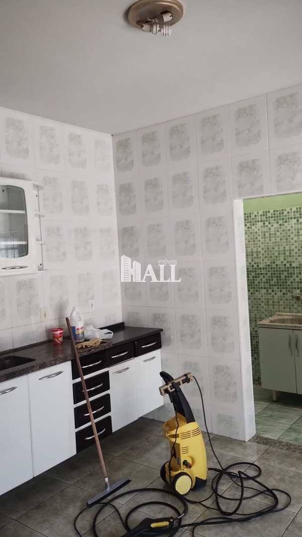 Casa à venda com 3 quartos, 110m² - Foto 2