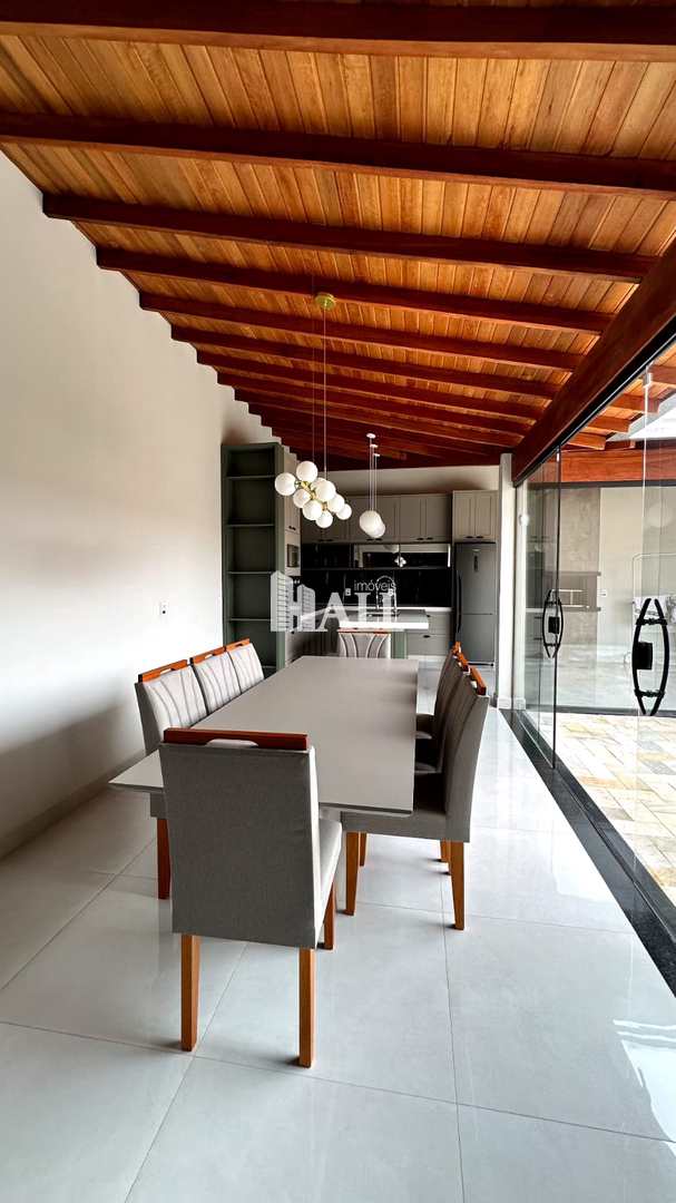 Casa à venda com 2 quartos, 180m² - Foto 12