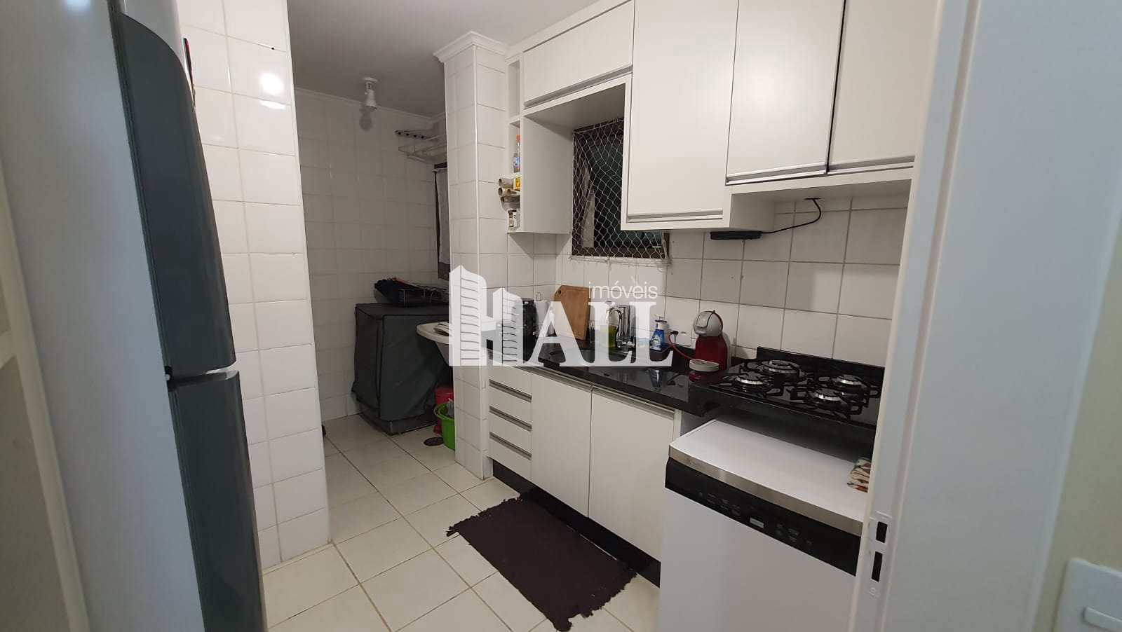 Apartamento à venda com 3 quartos, 80m² - Foto 1