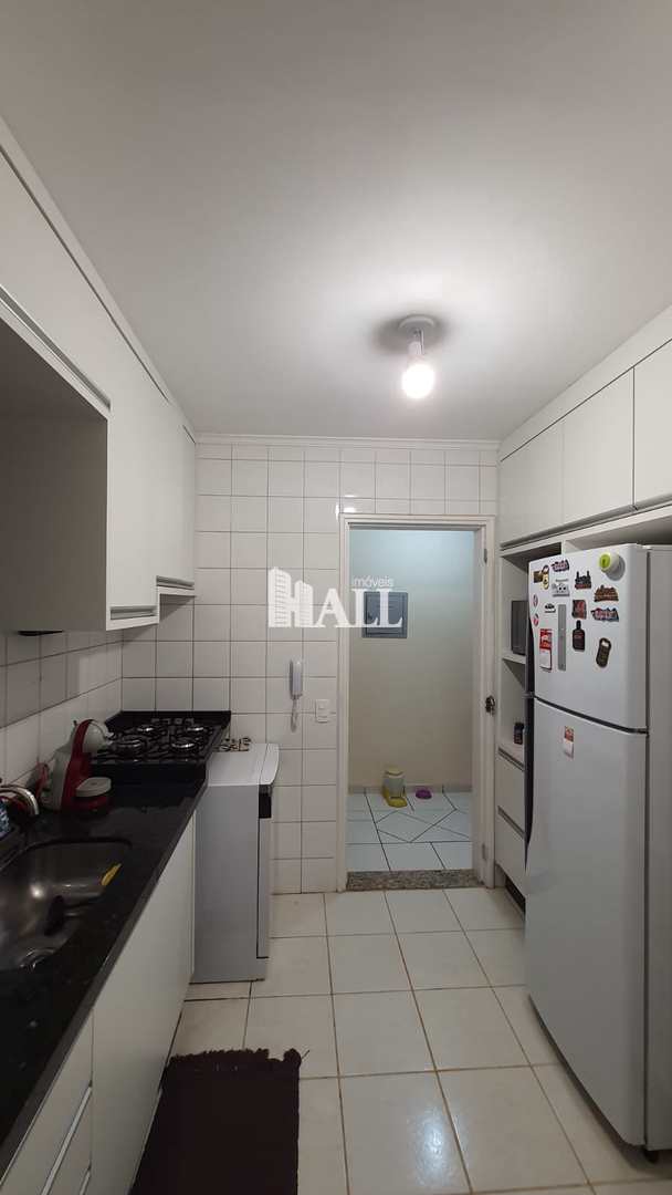 Apartamento à venda com 3 quartos, 80m² - Foto 3