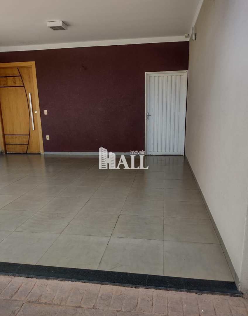 Casa à venda com 2 quartos, 160m² - Foto 2