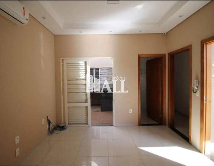 Casa à venda com 2 quartos, 160m² - Foto 4