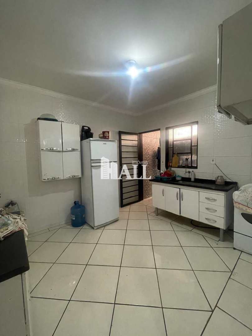 Apartamento à venda com 2 quartos, 75m² - Foto 1