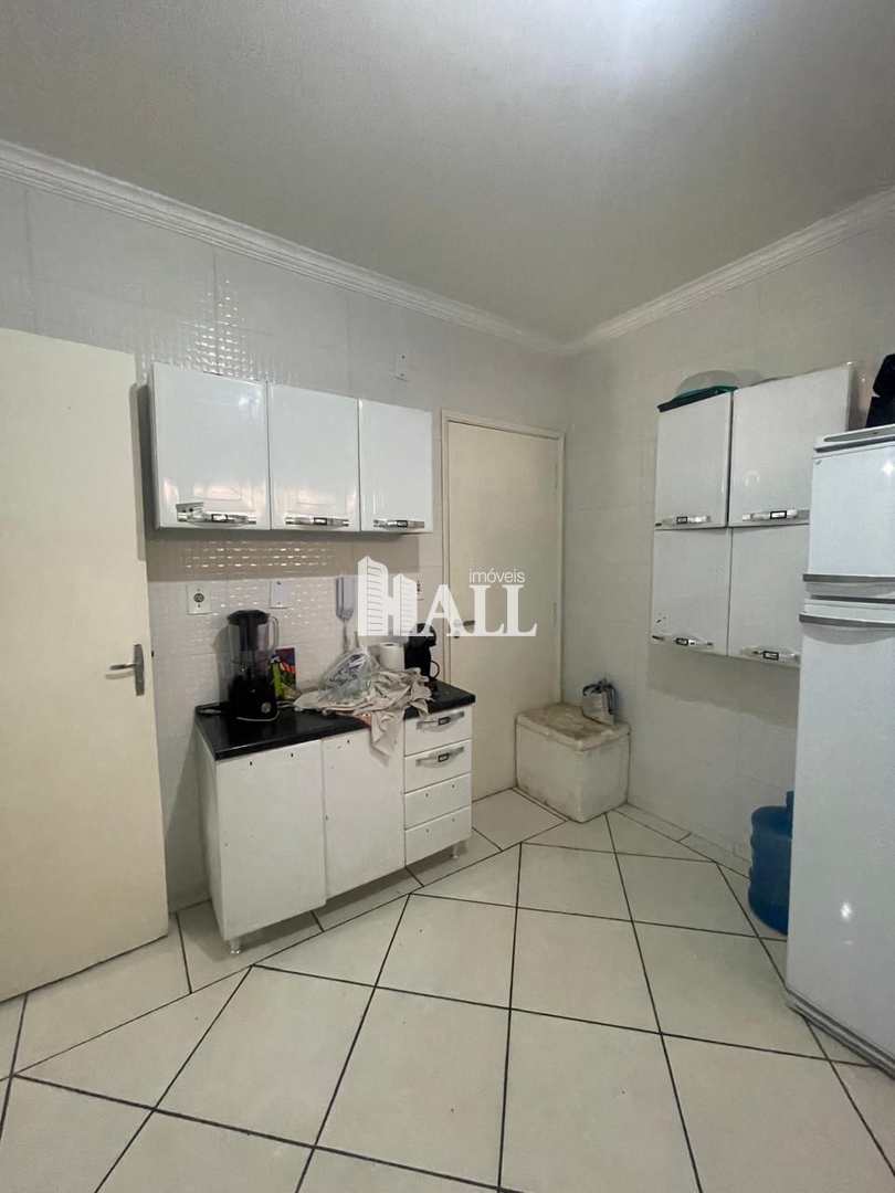 Apartamento à venda com 2 quartos, 75m² - Foto 2