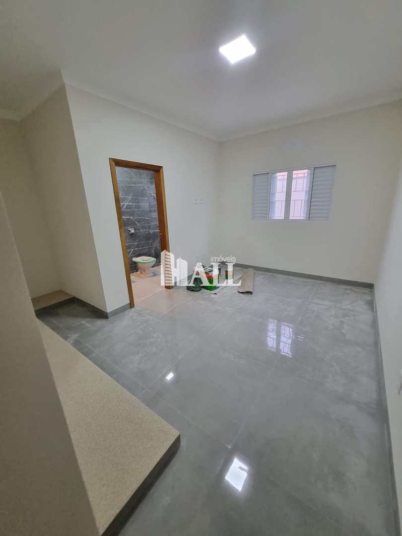 Casa à venda com 3 quartos, 200m² - Foto 2