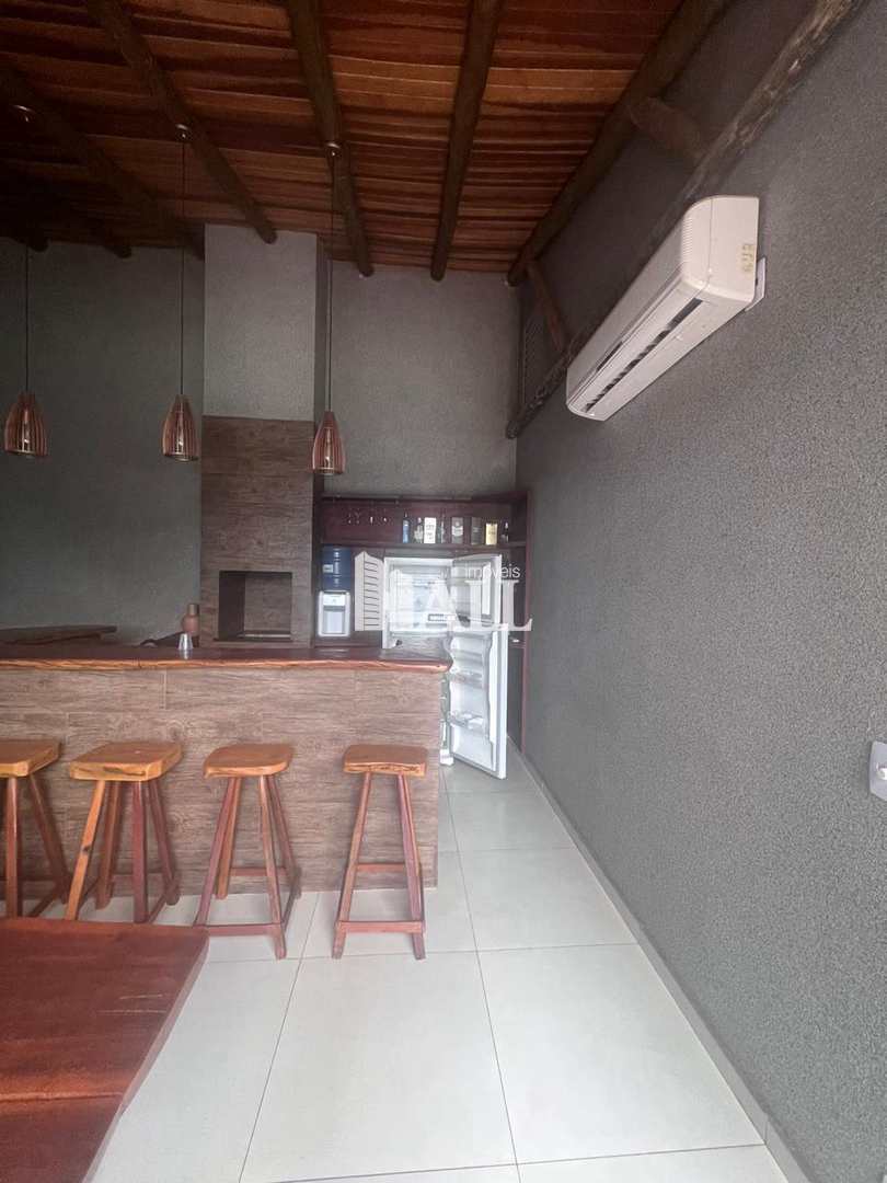 Casa à venda com 2 quartos, 180m² - Foto 7