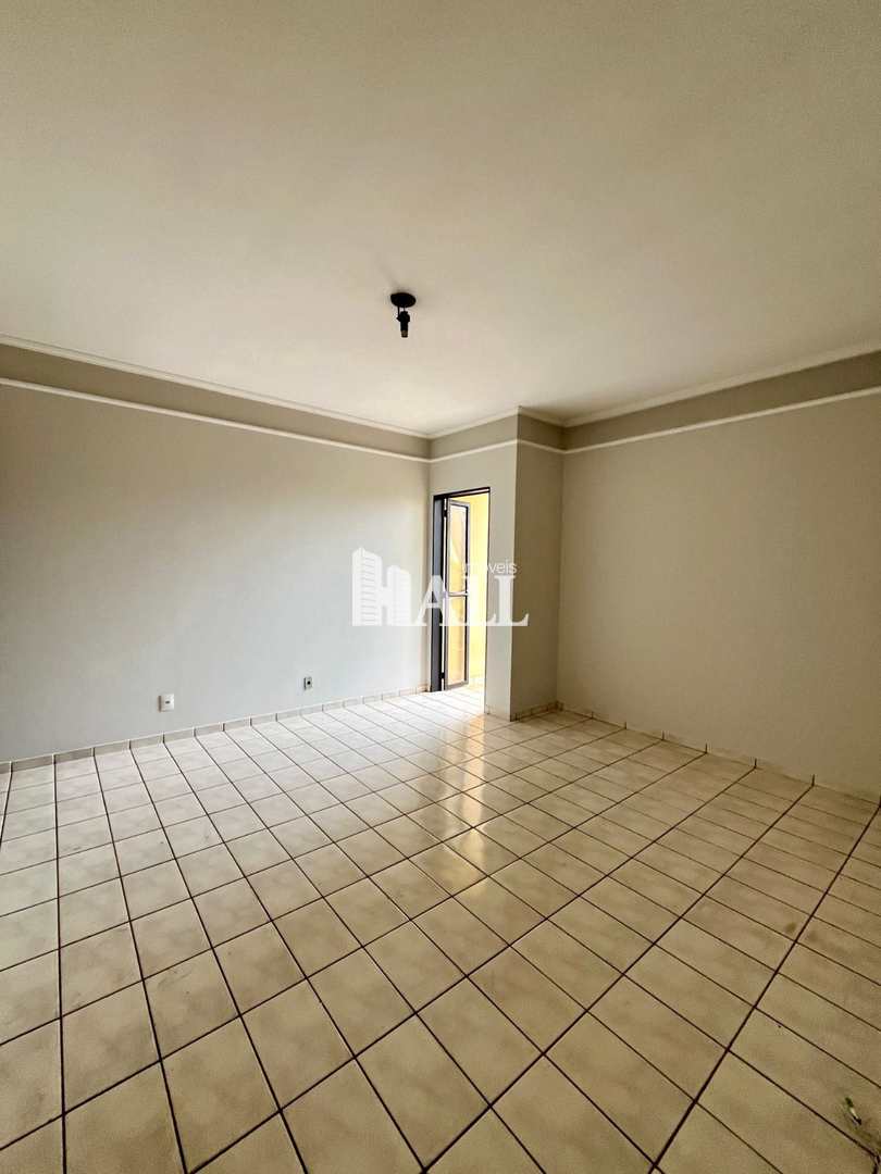 Apartamento à venda com 2 quartos, 69m² - Foto 4