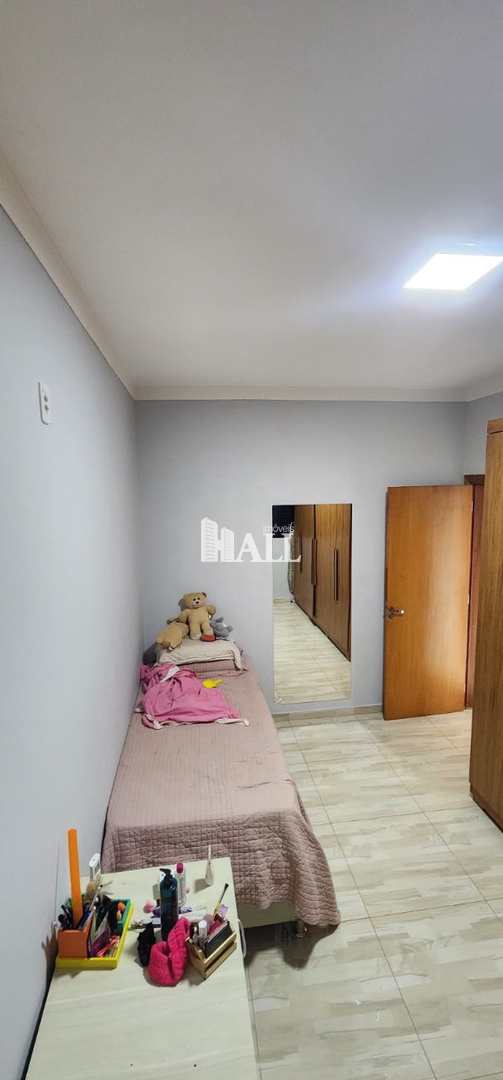 Casa à venda com 3 quartos, 176m² - Foto 5