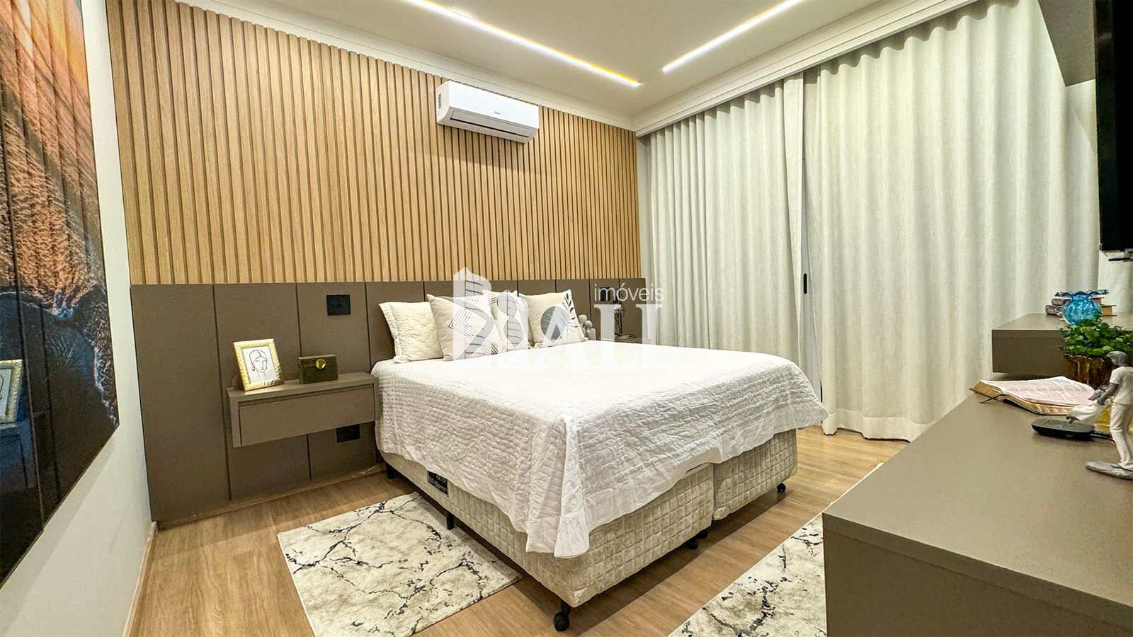 Casa de Condomínio à venda com 4 quartos, 275m² - Foto 15