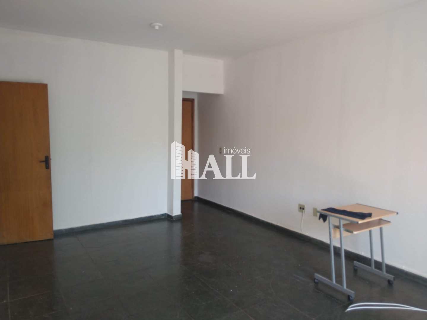 Apartamento à venda com 2 quartos, 72m² - Foto 2