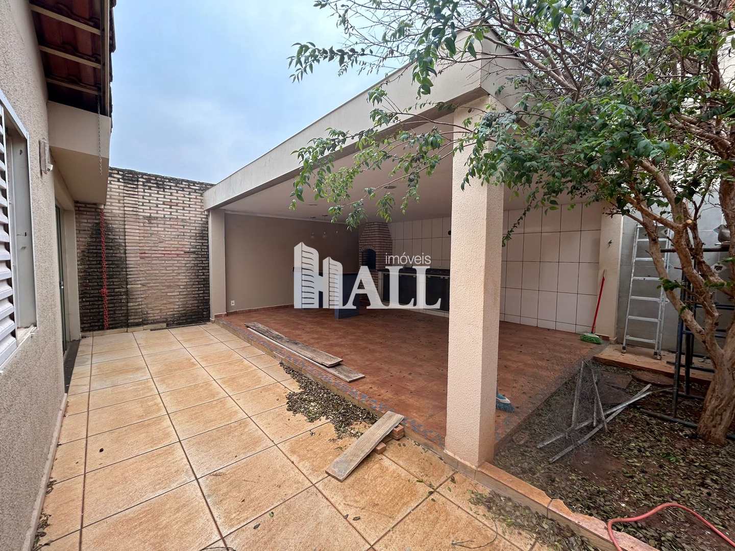 Casa à venda com 3 quartos, 180m² - Foto 3