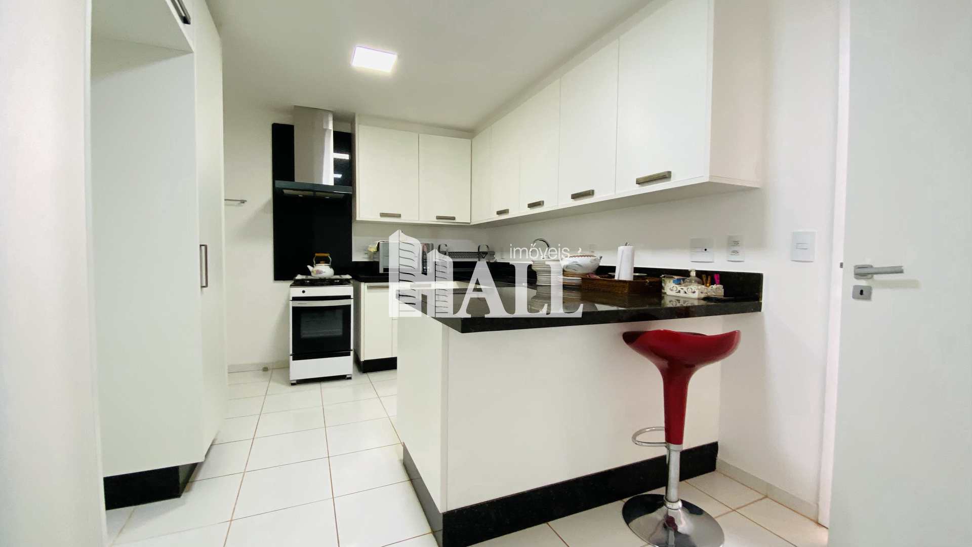 Apartamento à venda com 3 quartos, 158m² - Foto 19