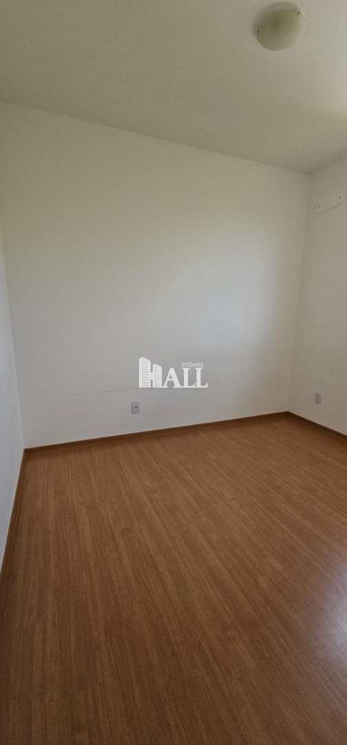 Apartamento à venda com 2 quartos, 44m² - Foto 3