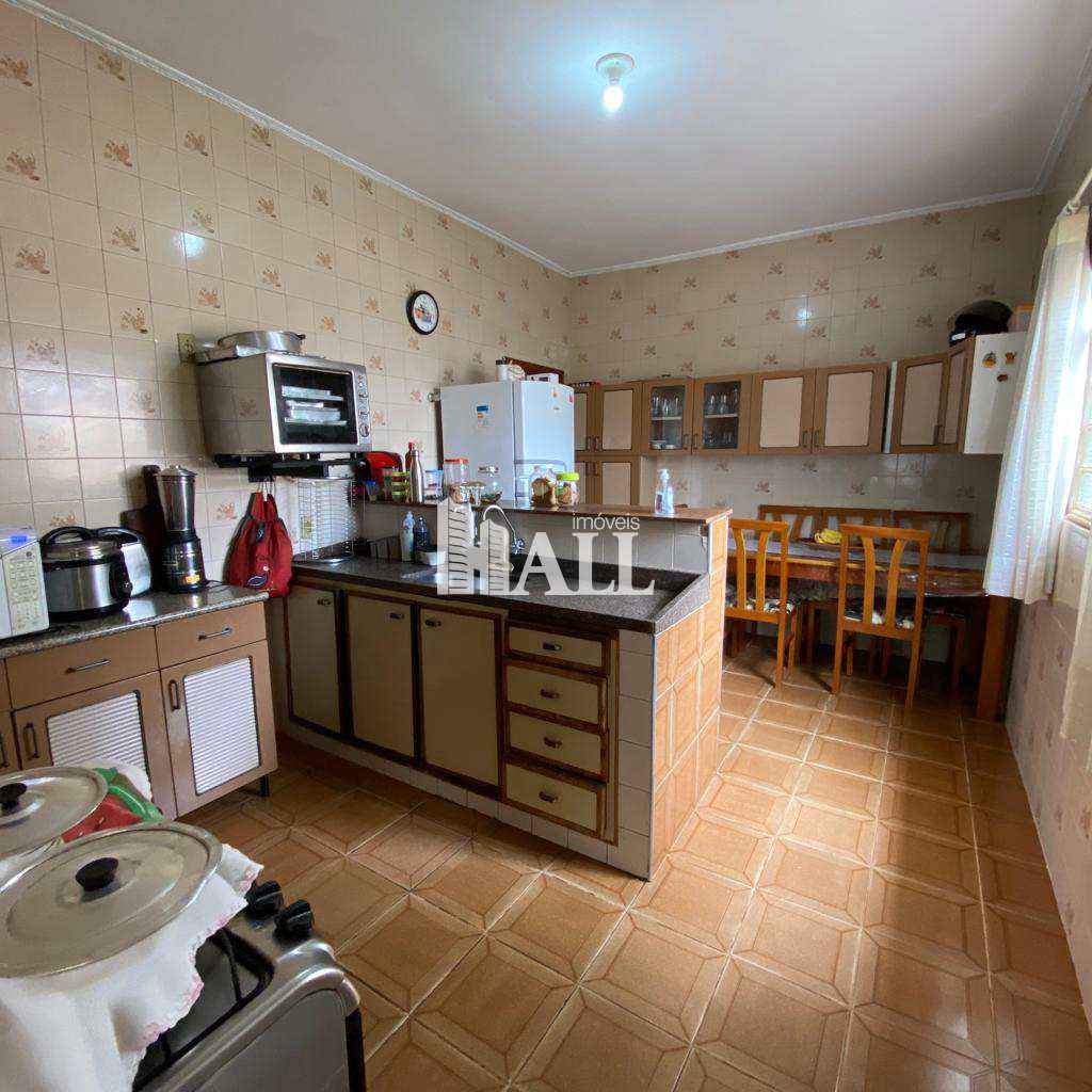 Casa à venda com 2 quartos, 127m² - Foto 11