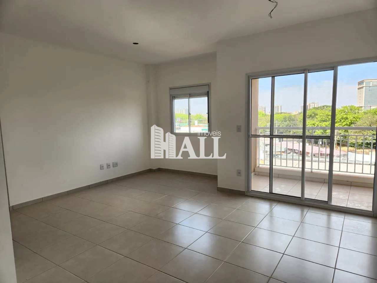 Apartamento à venda com 2 quartos, 77m² - Foto 1