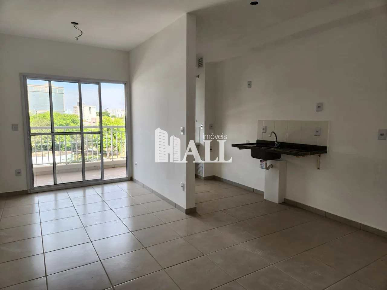 Apartamento à venda com 2 quartos, 77m² - Foto 2