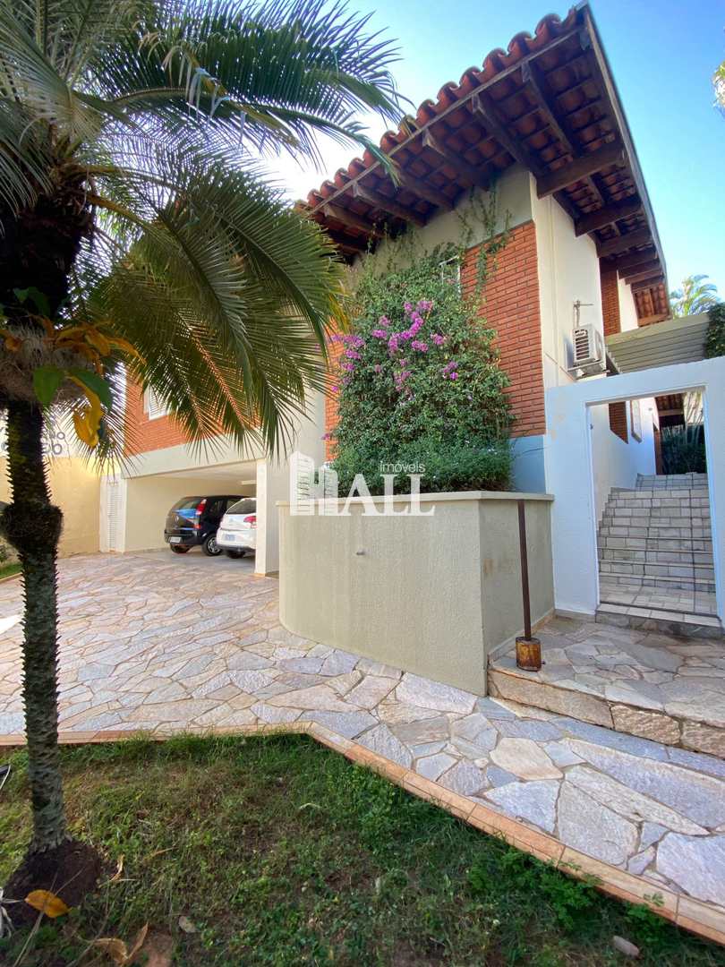 Casa à venda com 3 quartos, 450m² - Foto 2