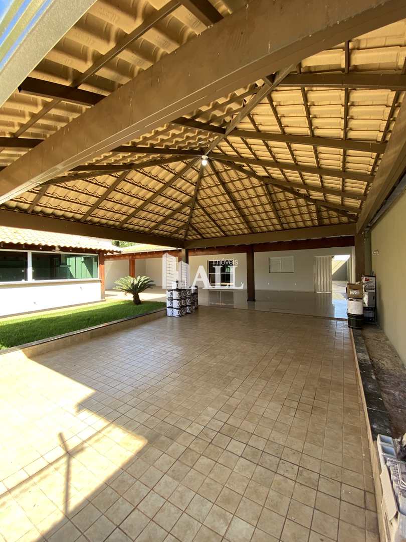 Casa à venda com 3 quartos, 320m² - Foto 2